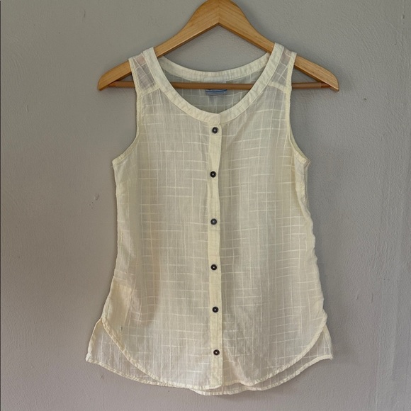 Columbia Tops - Columbia Light yellow grid design Sleeveless Blouse small